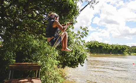 TARZAN SWING